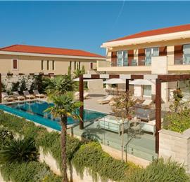 5 bedroom villa with infinity pool and sea views Hvar Town, sleeps 10